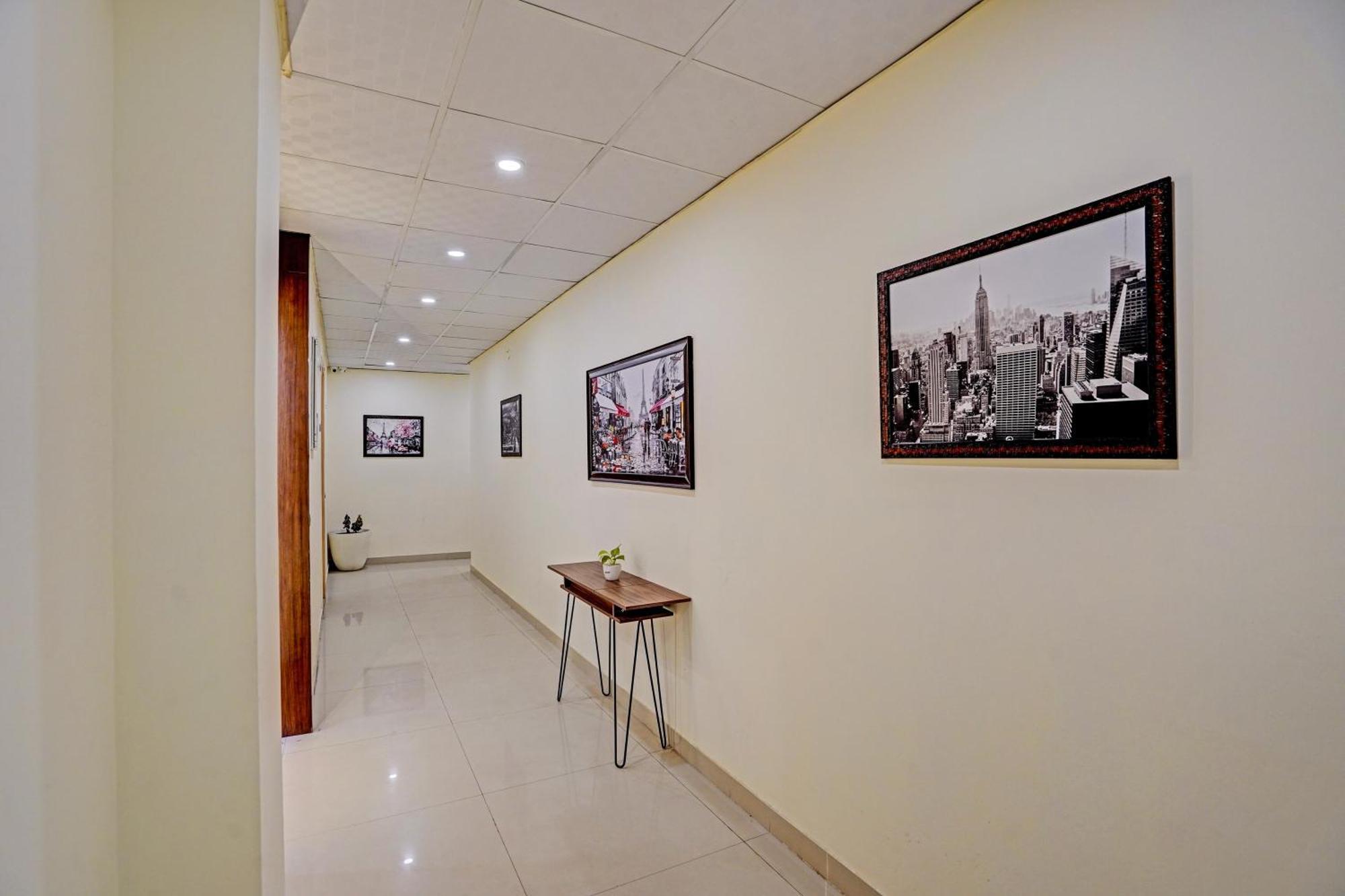 Hotel Krone Plaza Near Igi Airport Delhi 4*