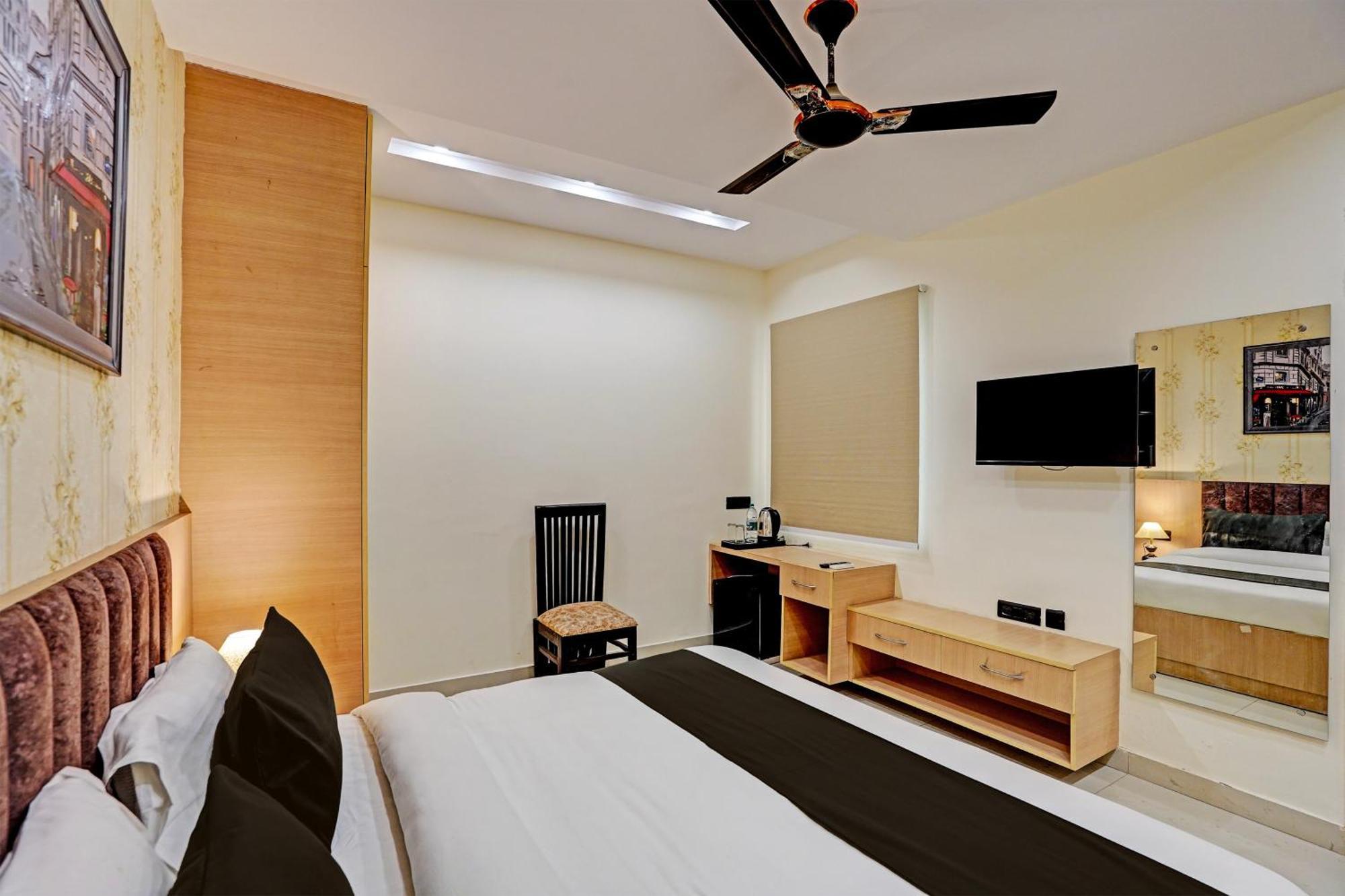 Krone Plaza Near Igi Airport Delhi Hotel 4*